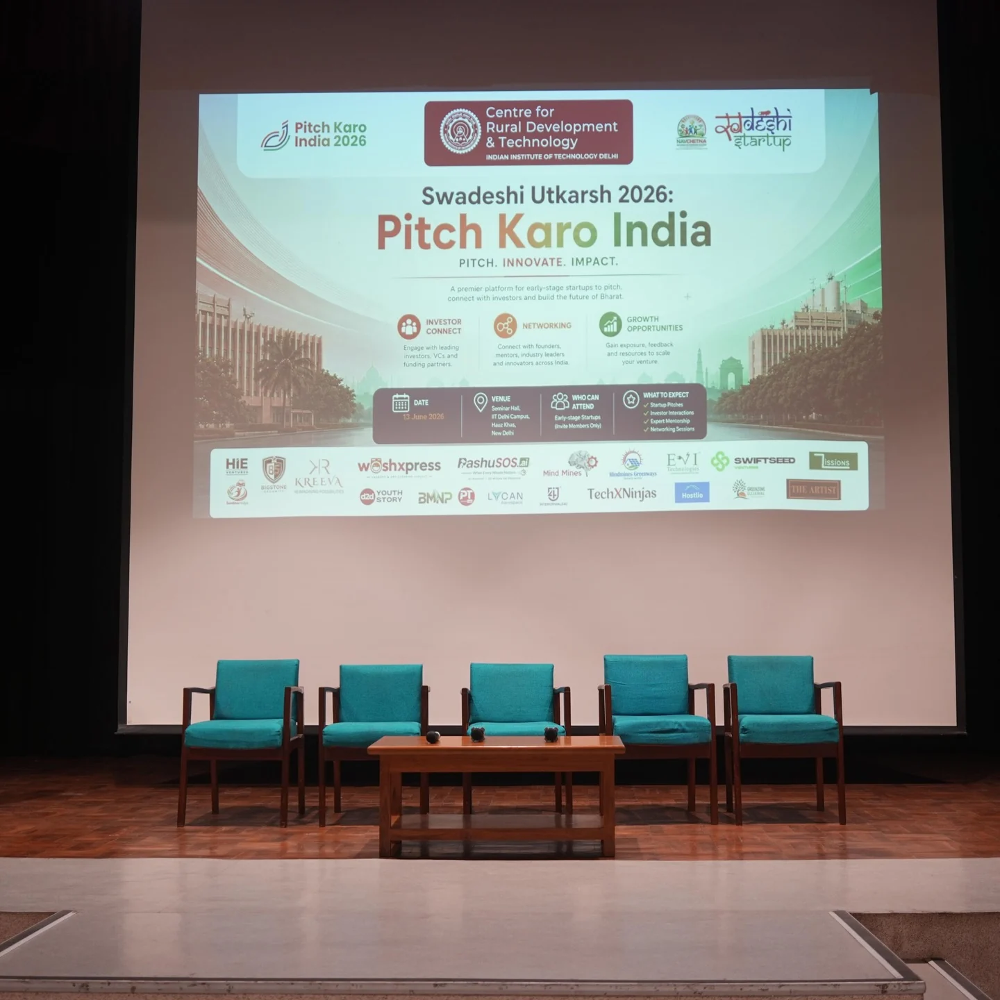 Pitch Karo India stage at IIT Delhi